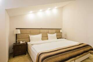 Гостиница Байкал Байкальск Стандартный двухместный номер с 1 кроватью или 2 отдельными кроватями-9