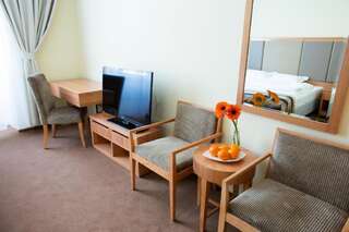 Гостиница Байкал Байкальск Стандартный двухместный номер с 1 кроватью или 2 отдельными кроватями-6