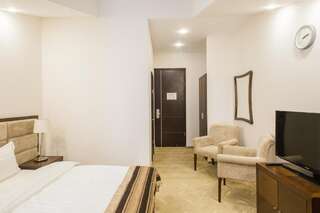 Гостиница Байкал Байкальск Стандартный двухместный номер с 1 кроватью или 2 отдельными кроватями-8